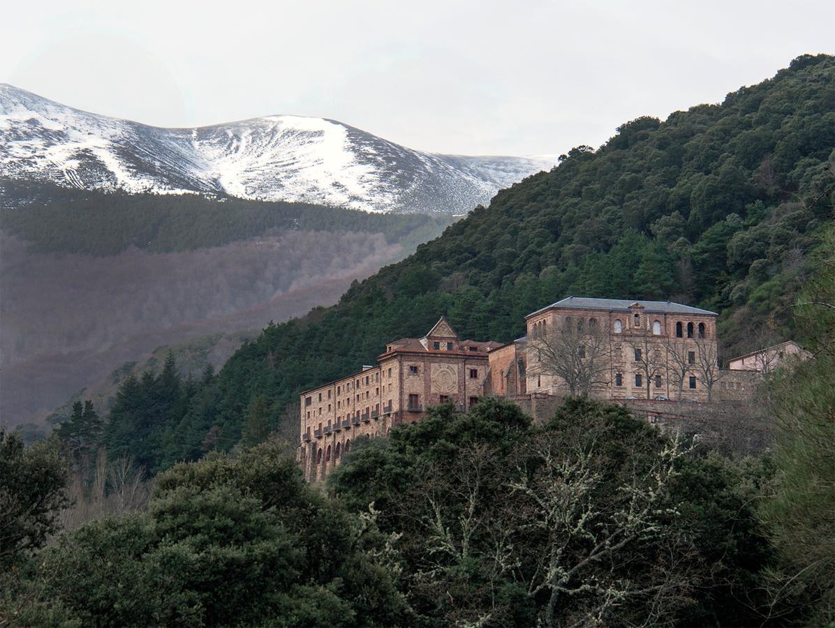 Monasterio De Santa Maria De Valvanera Anguiano 외부 사진